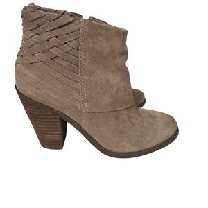 Jessica‎ Simpson Suede Taupe Western Bootie With Woven Detail 5.5